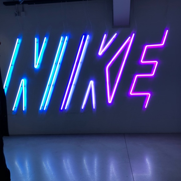 Welcome and read below - Picture 1 of 1